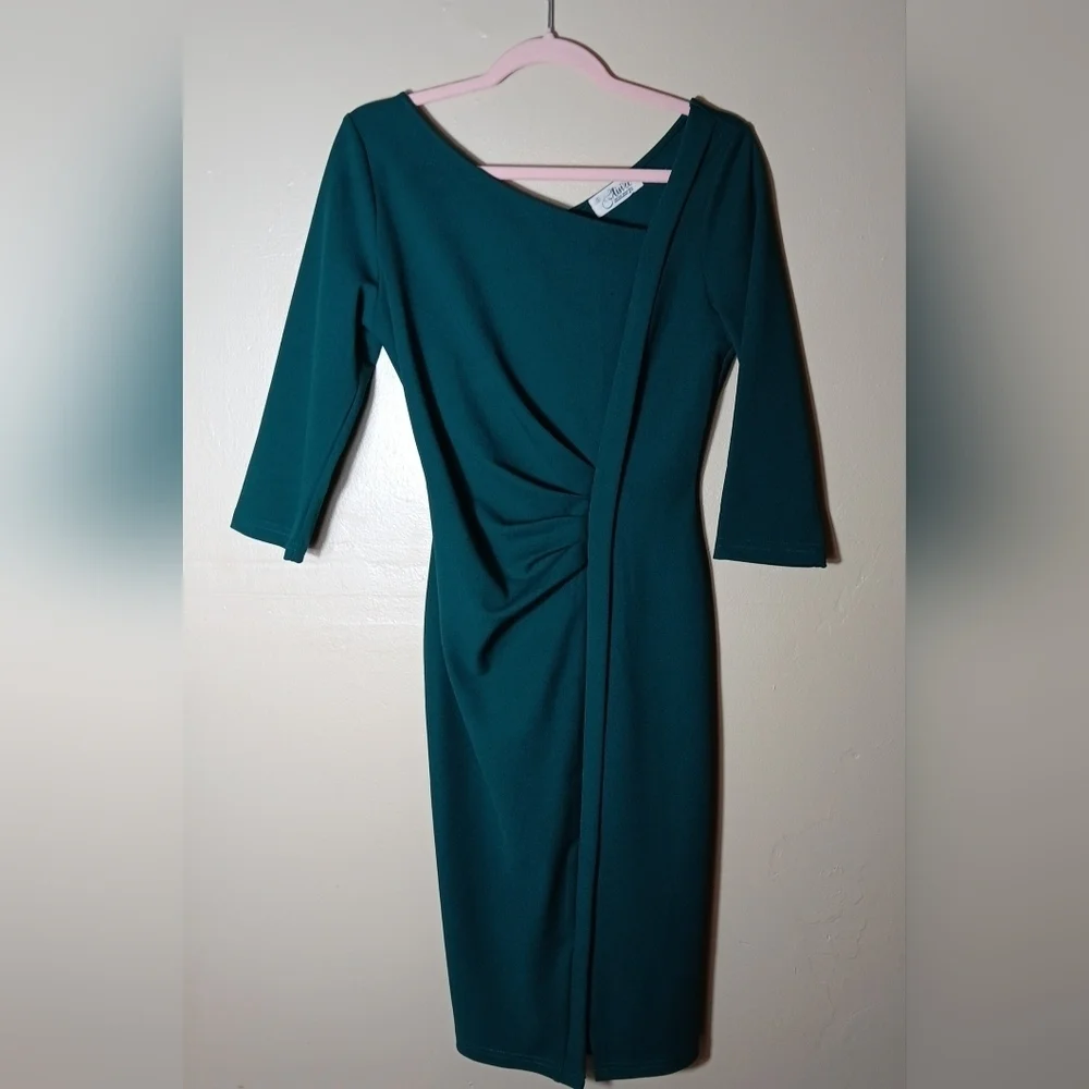 Aisize Vintage Refined Forest Green Pencil Dress. Size small.